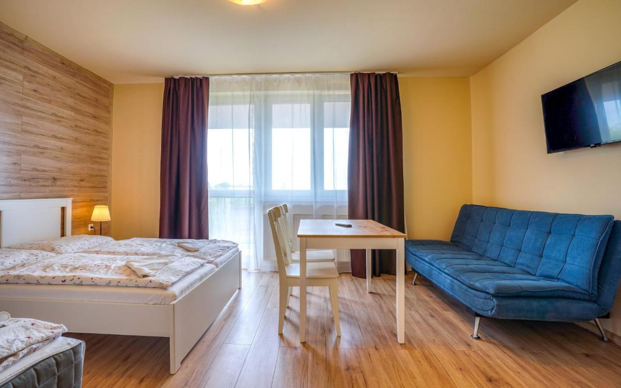 Apartmany Karmon Park Veľký Meder Εξωτερικό φωτογραφία