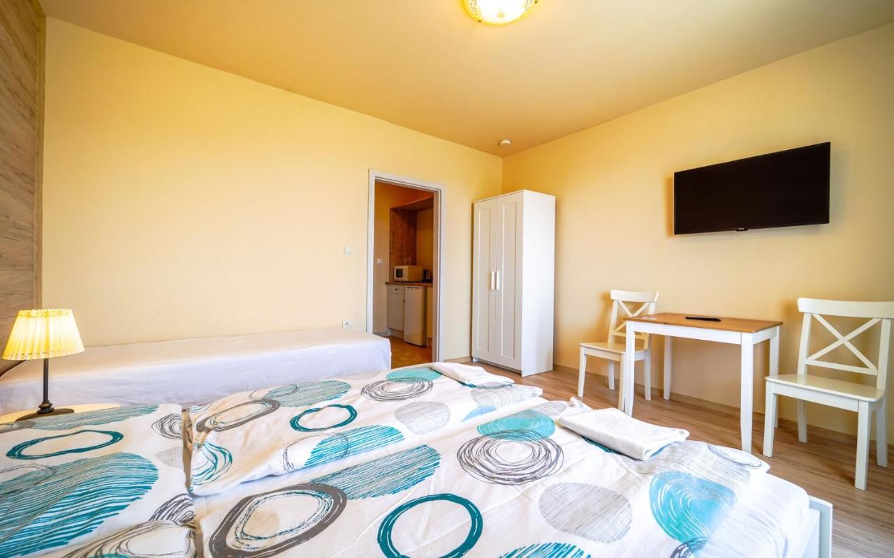 Apartmany Karmon Park Veľký Meder Εξωτερικό φωτογραφία